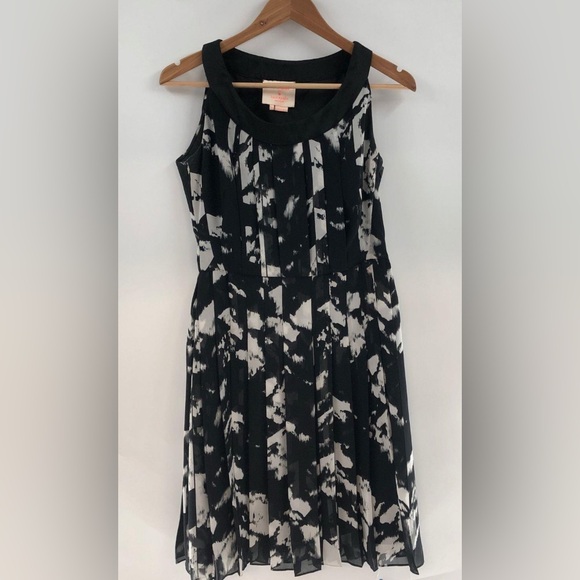 Florence Broadhurst, Kate Spade, size 4, Chic Black and White Patterned Midi - Picture 1 of 4